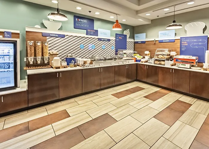 Express & Zurich-barrington By Ihg Lake Zurich