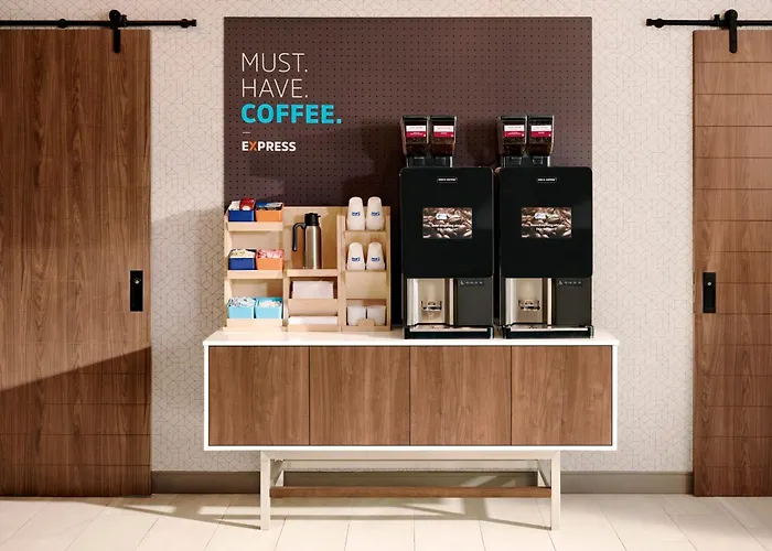 Express & Zurich-barrington By Ihg Отель