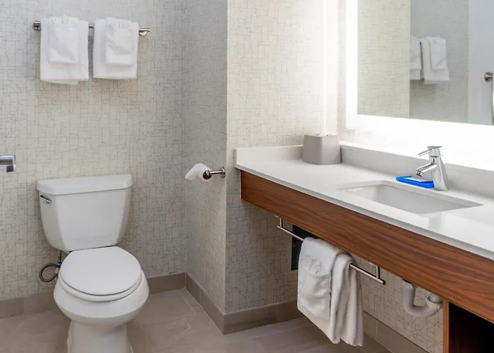 Express & Zurich-barrington By Ihg Отель Lake Zurich