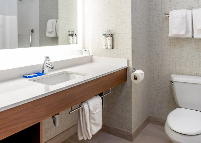 Express & Zurich-barrington By Ihg