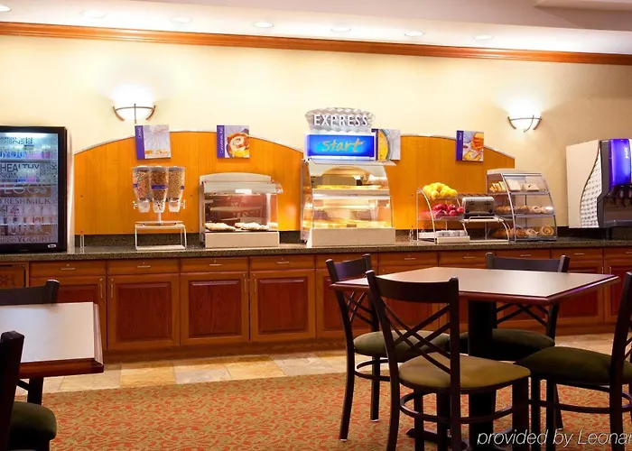 Express & Zurich-barrington By Ihg 2*