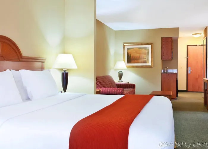 Express & Zurich-barrington By Ihg